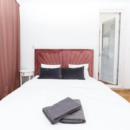 Color Ap Calea Victoriei 12c *