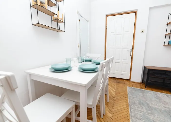 Color Ap Calea Victoriei 12c Apartman